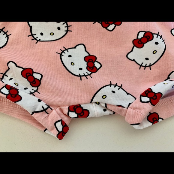H&M Hello Kitty baby shorts. Size 0-1months - Picture 6 of 6